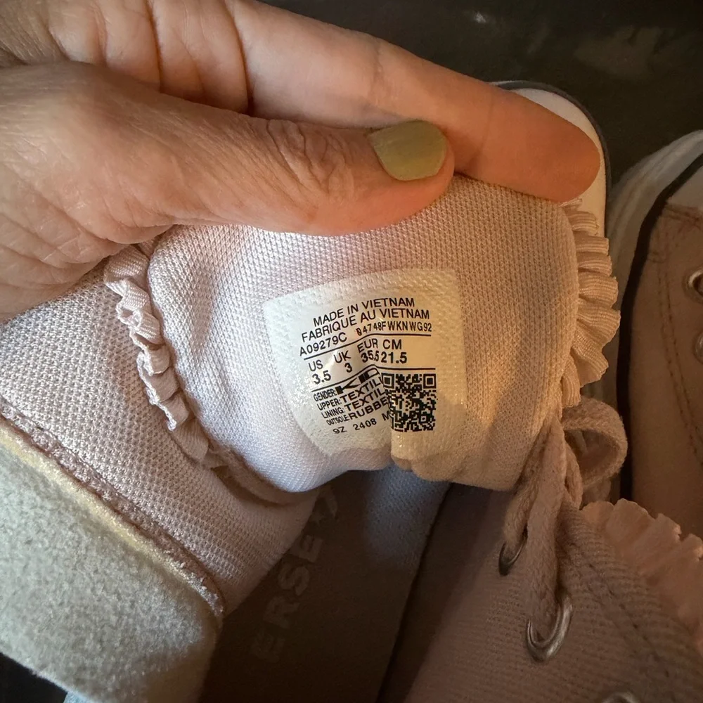 Converse Light Pink High-Top Sneakers - Picture 4 of 4